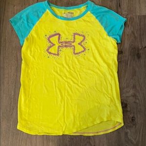 Girls short sleeve under armor shirt